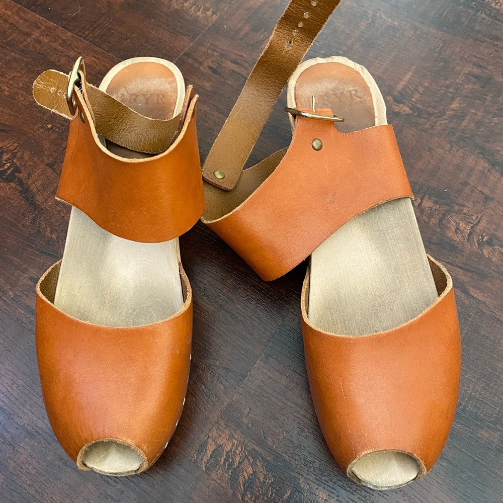 Bryr Miranda Peep Toe Clogs